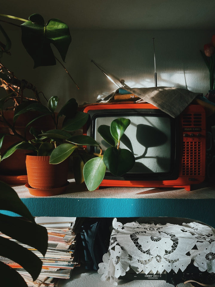 How To Balance Retro Interiors Like A Designer